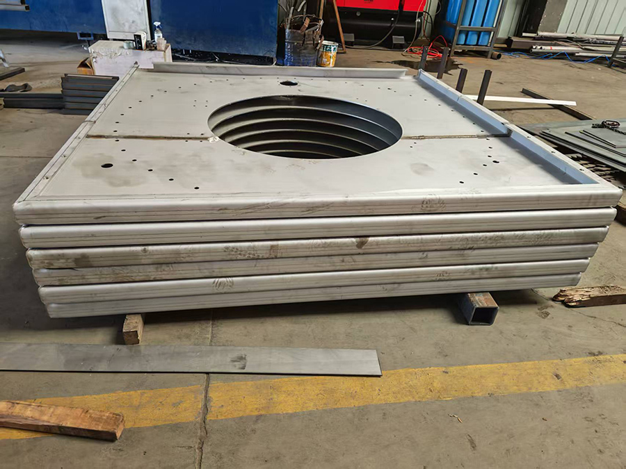 激（jī）光切（qiē）割+折彎（wān）件